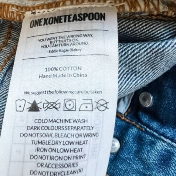 One Teasoon Hawks Distressed Denim Shorts Size 23 Frayed Hem, burnout pockets - Picture 7 of 7